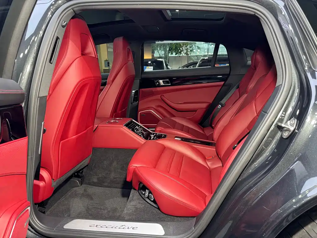 Porsche Panamera — миниатюра 6