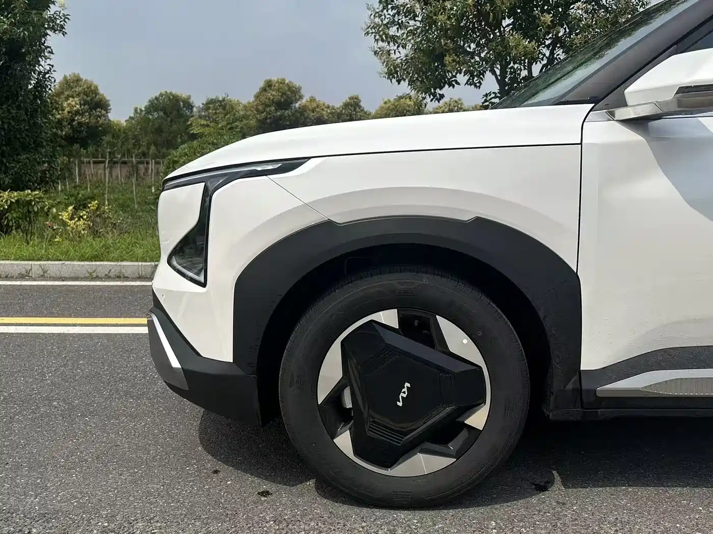 Kia EV5 2026 Белый из Китая