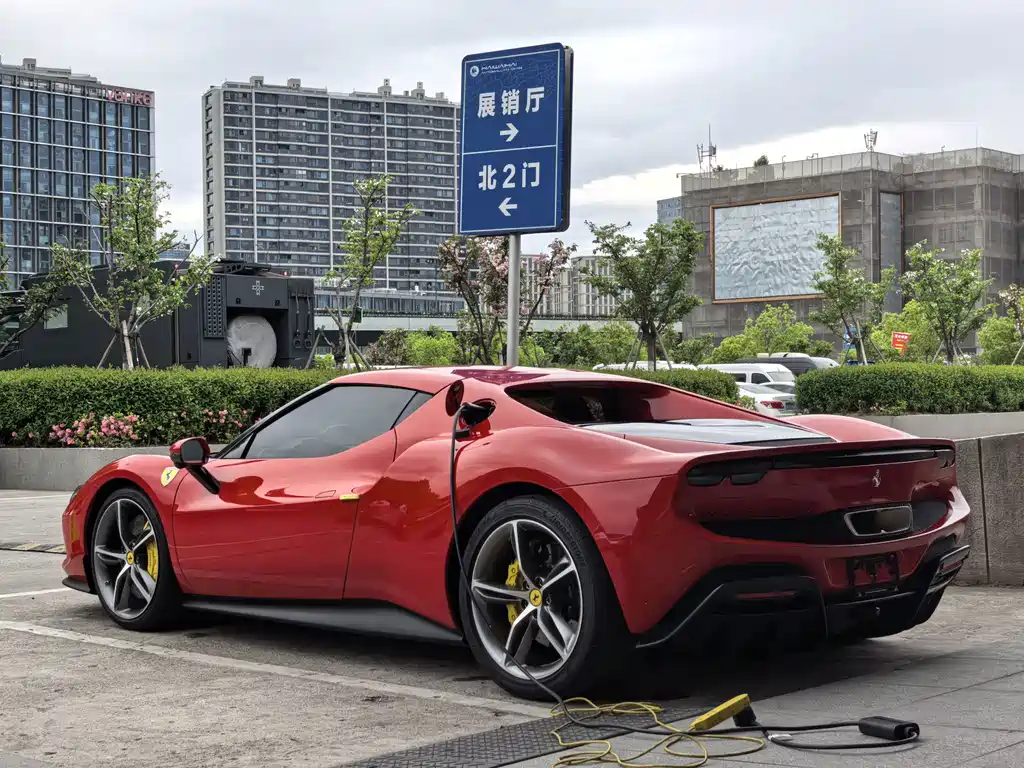 Ferrari 296 — миниатюра 2