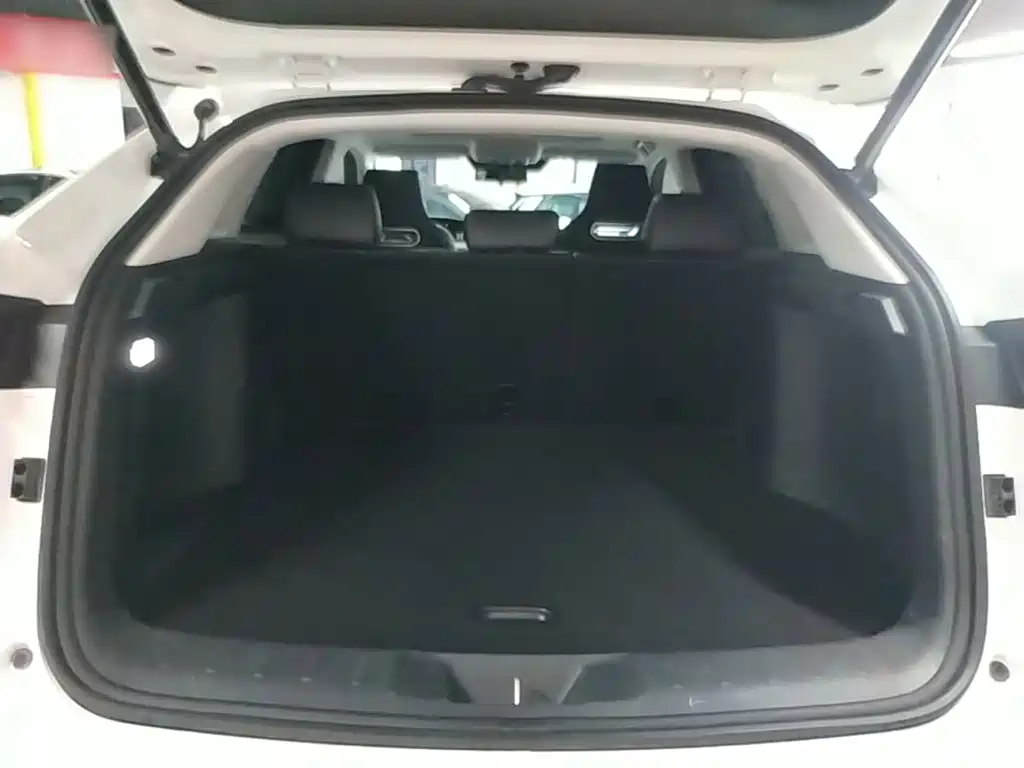 Changan UNI-K iDD — миниатюра 19