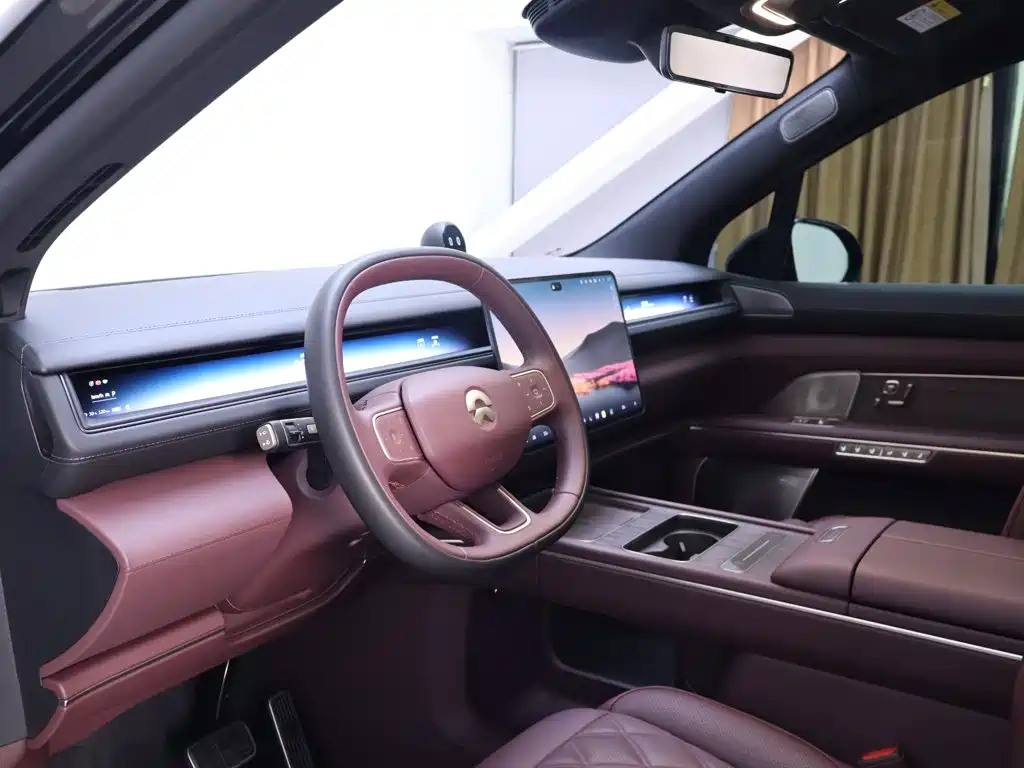 NIO ES8 — миниатюра 11