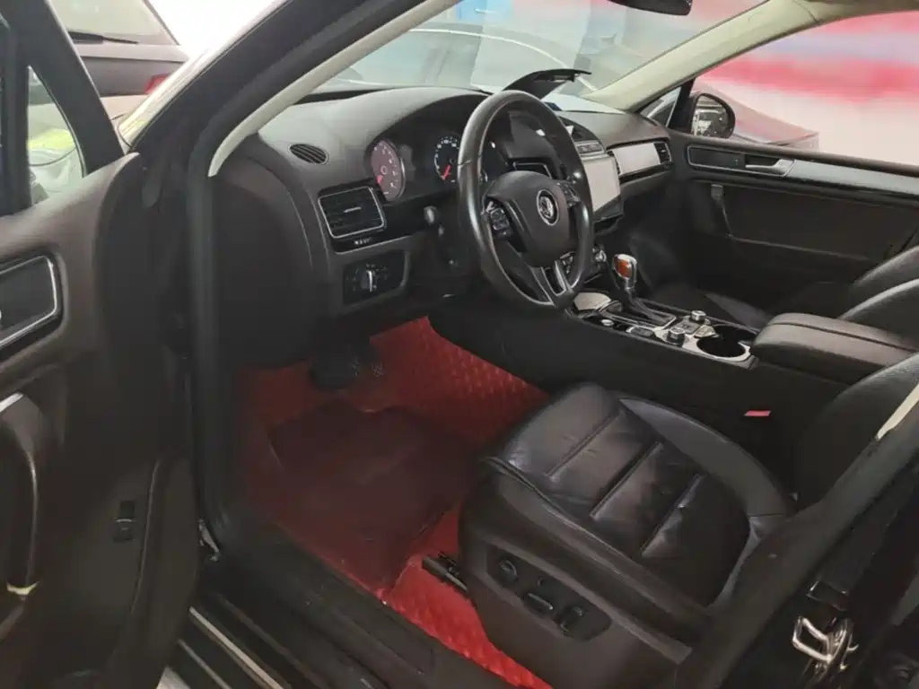 Volkswagen Touareg — миниатюра 16