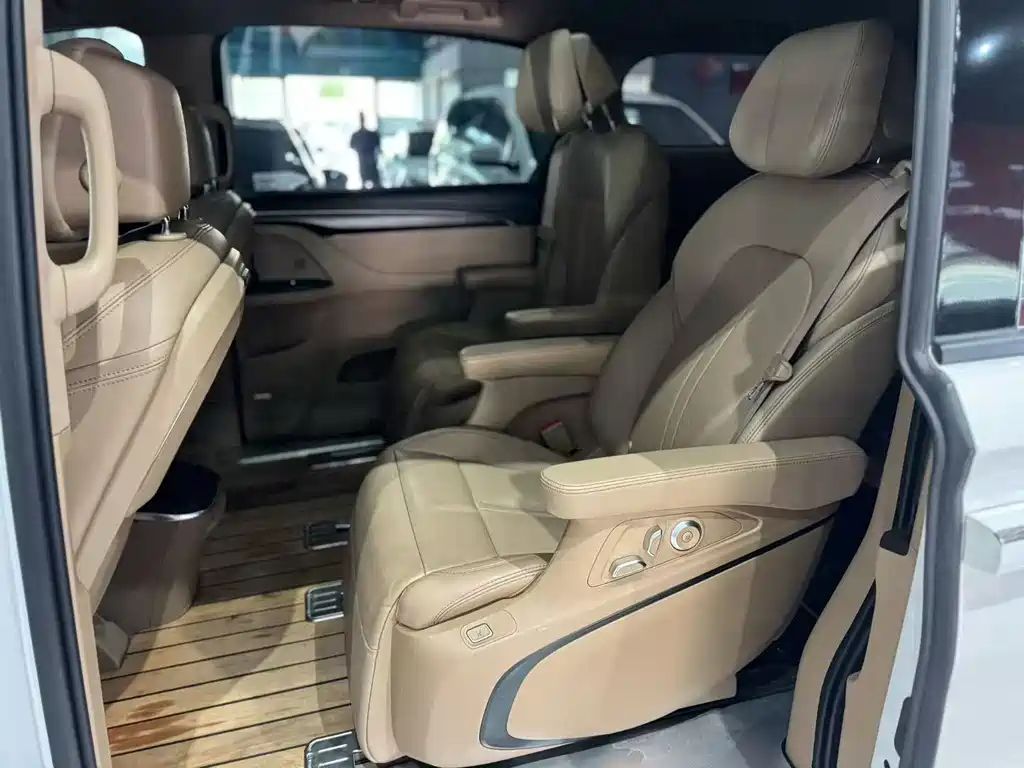 Buick GL8 2020 ES 653T Flagship
