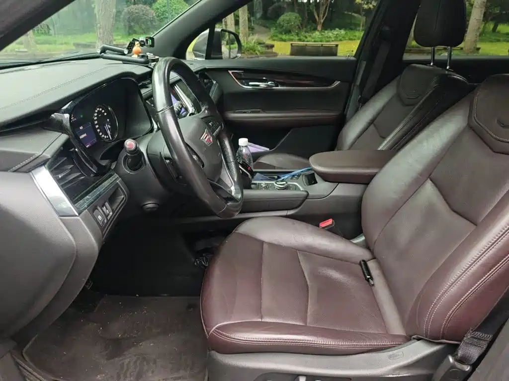 Cadillac XT6 — миниатюра 8