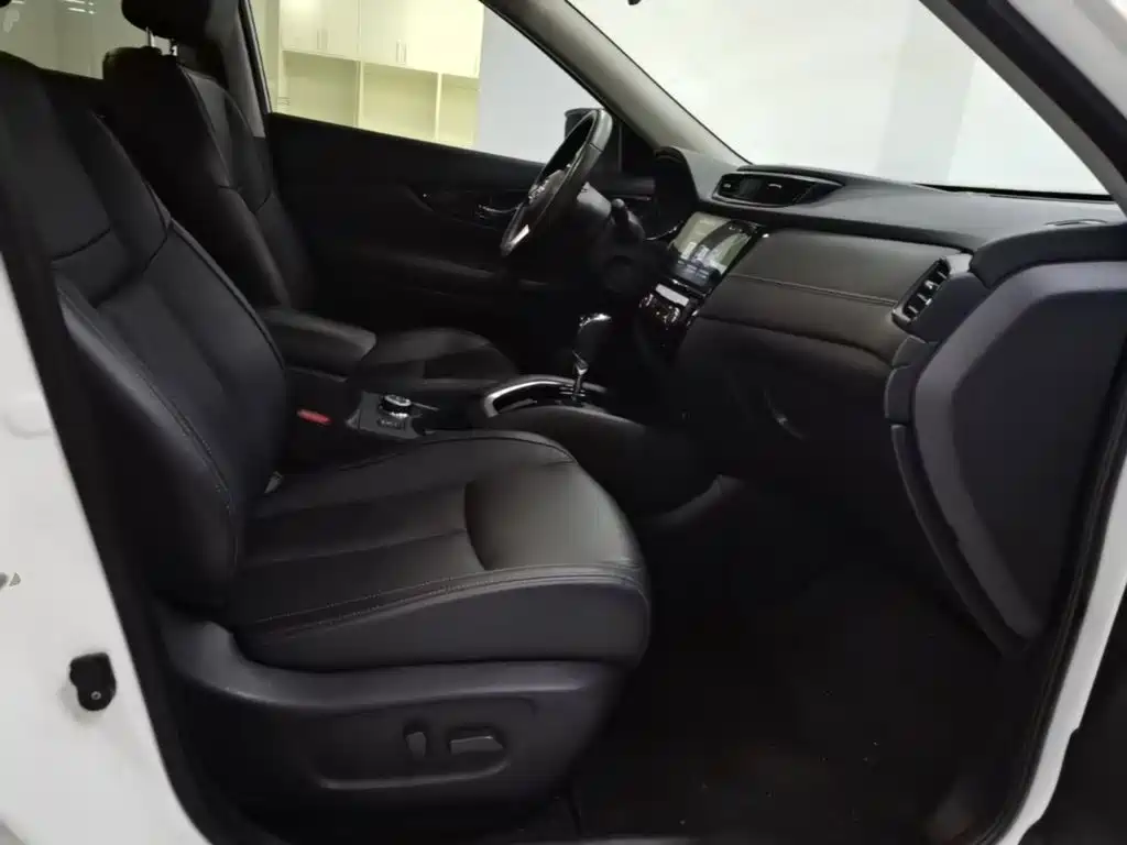 Nissan X-Trail — миниатюра 25