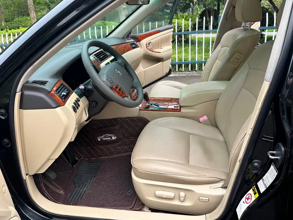 Toyota Crown 2005 3.0L Royal
