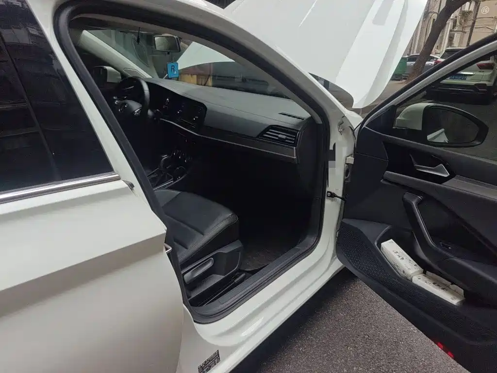 Volkswagen Sagitar — миниатюра 20