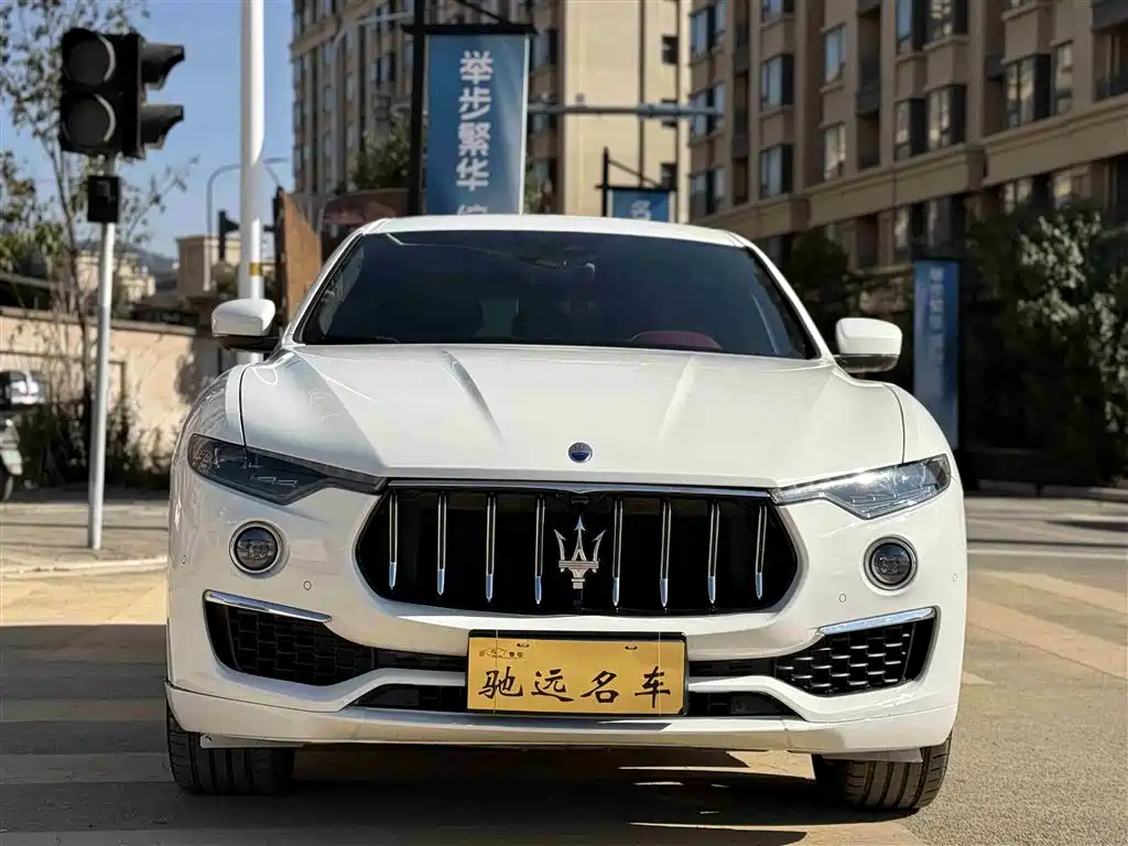 MASERATI LEVANTE