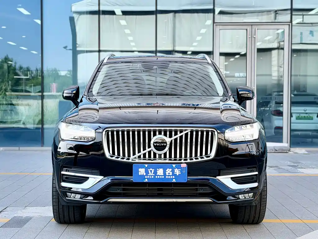 Volvo XC90 2020 T6 Luxury 7 мест