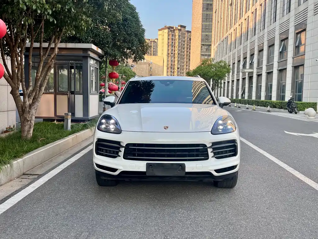 Porsche Cayenne — миниатюра 2