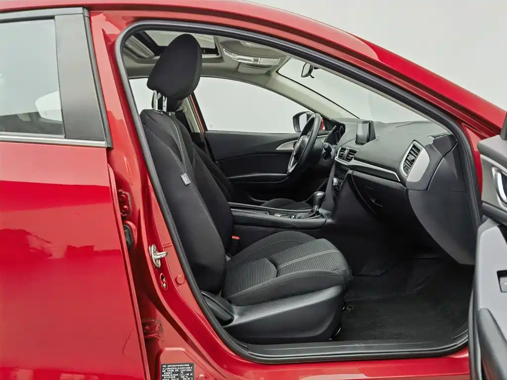 Mazda 3 Axela — миниатюра 23