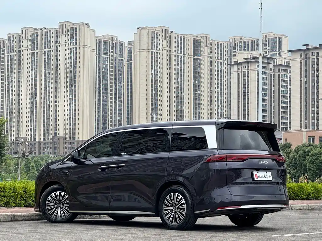 BYD Xia — миниатюра 12