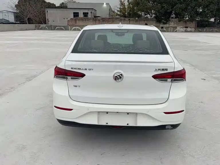 Buick Excelle — миниатюра 7