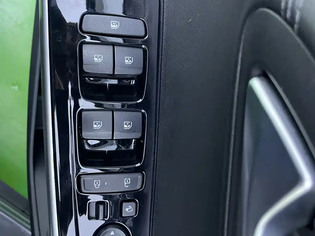 Hyundai Custo — миниатюра 11