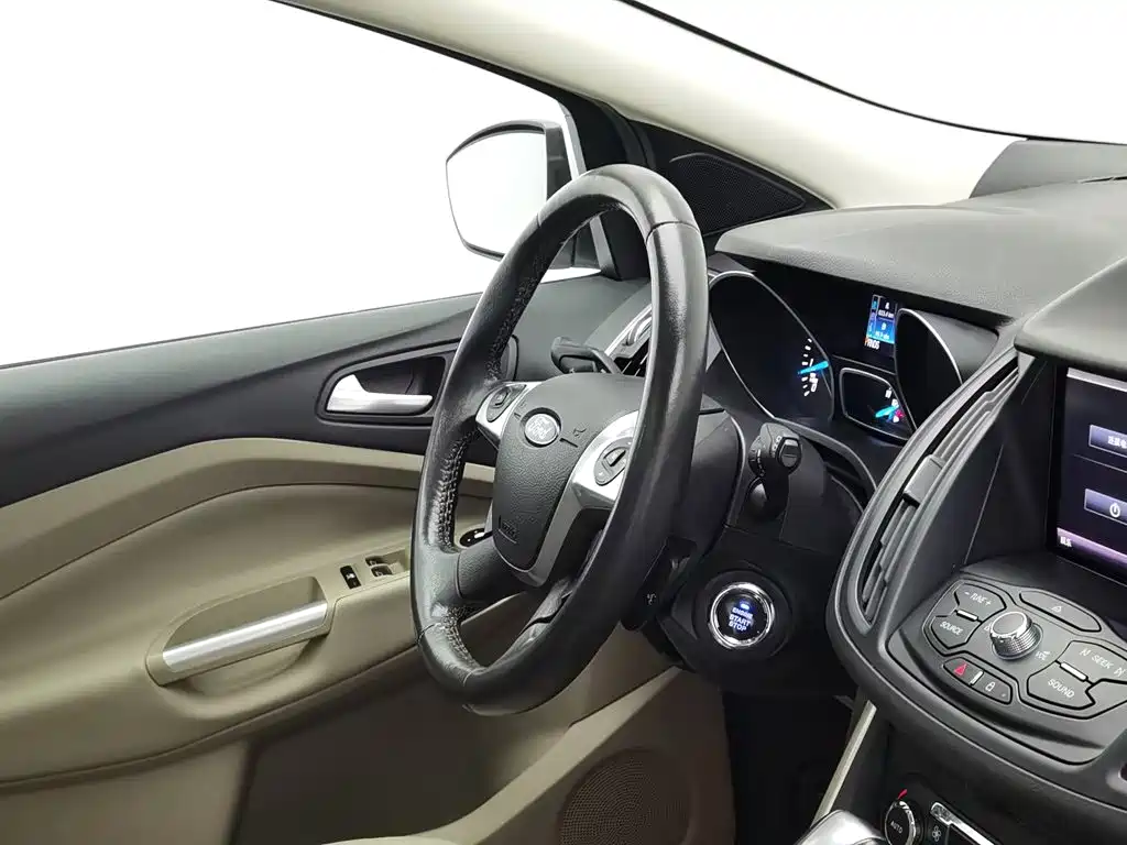 Ford Kuga — миниатюра 22