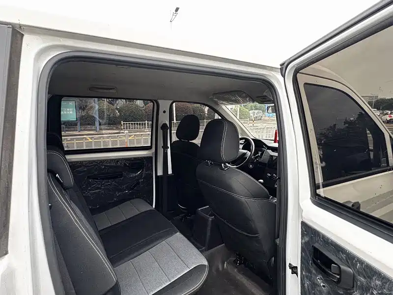 Wuling Hongguang PLUS — миниатюра 15