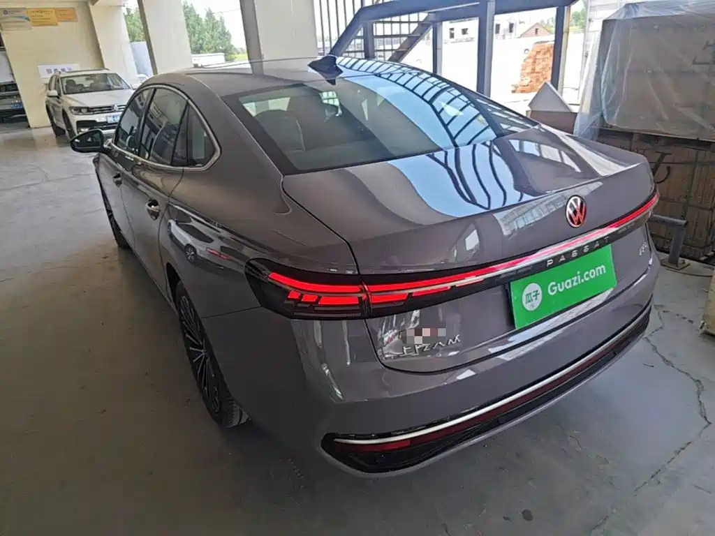 Volkswagen Passat 2025 Pro 380TSI