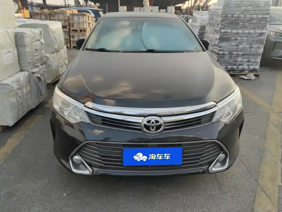 Toyota Camry — миниатюра 2