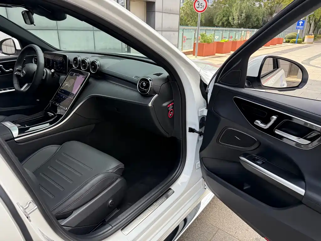 Mercedes-Benz C-Class — миниатюра 42