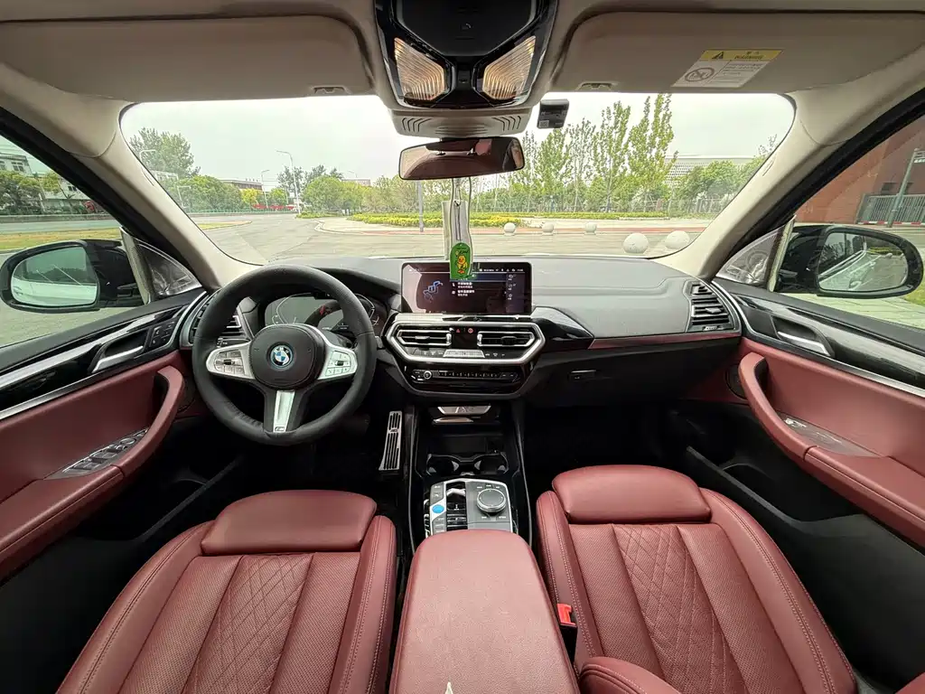 BMW iX3 — миниатюра 6