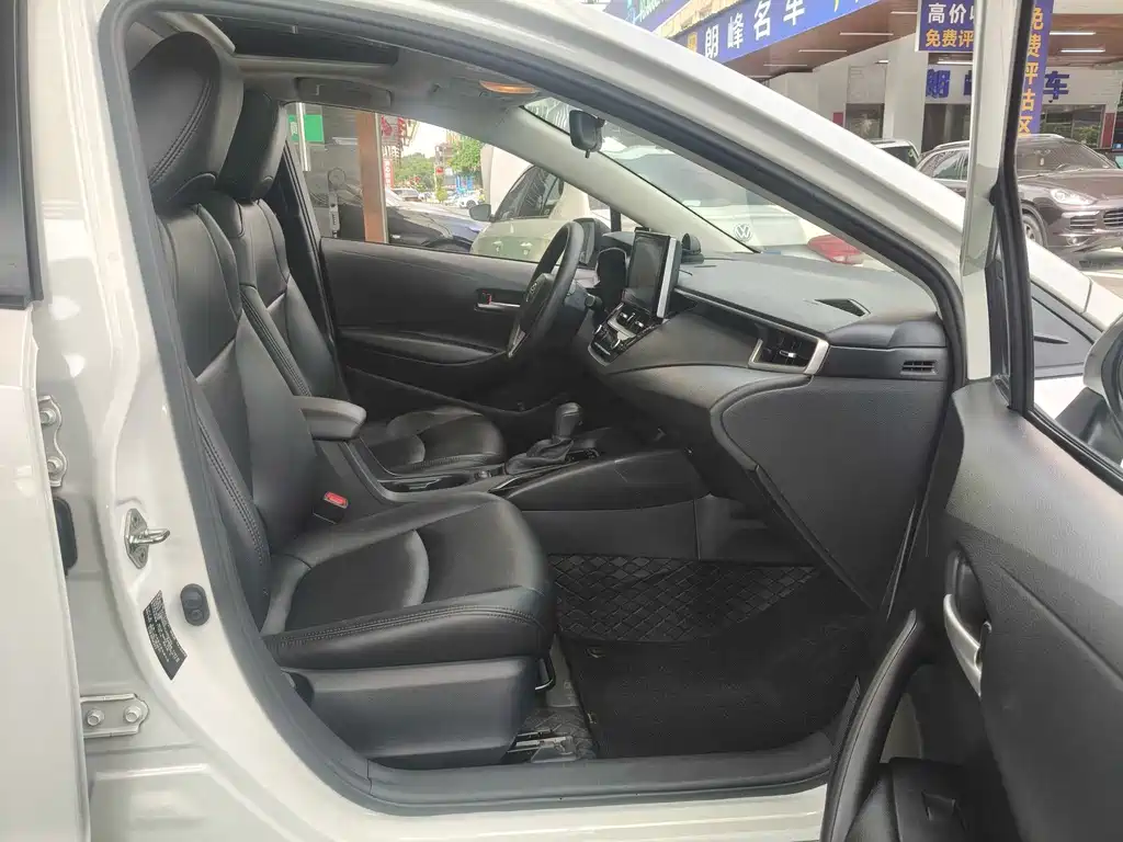 Toyota Corolla — миниатюра 10