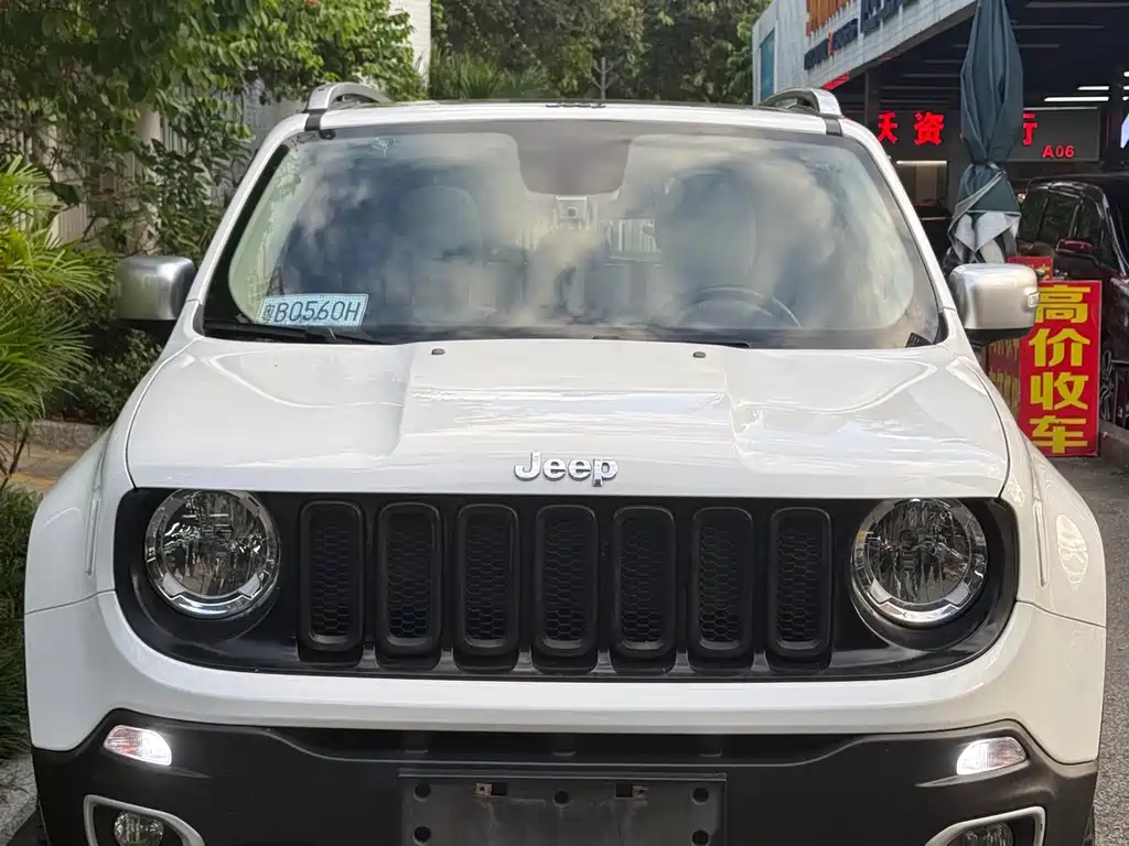 Jeep Renegade — миниатюра 2