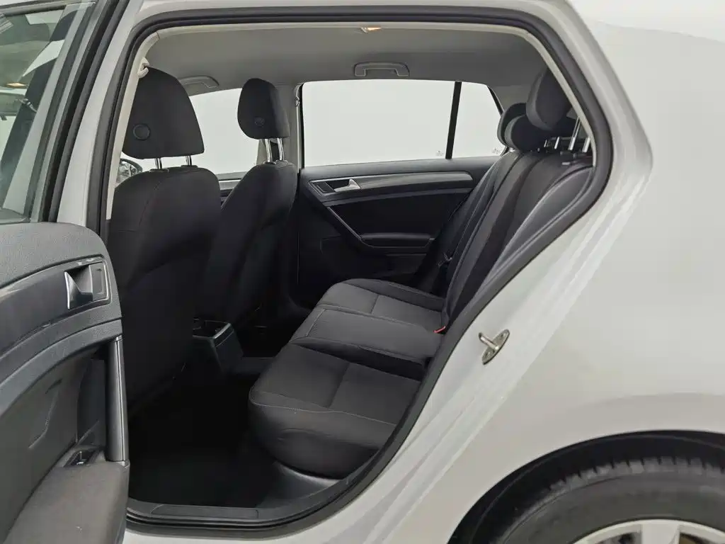 Volkswagen Golf — миниатюра 15
