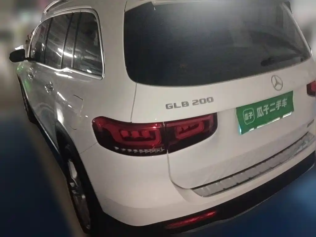 Mercedes-Benz GLB — миниатюра 25