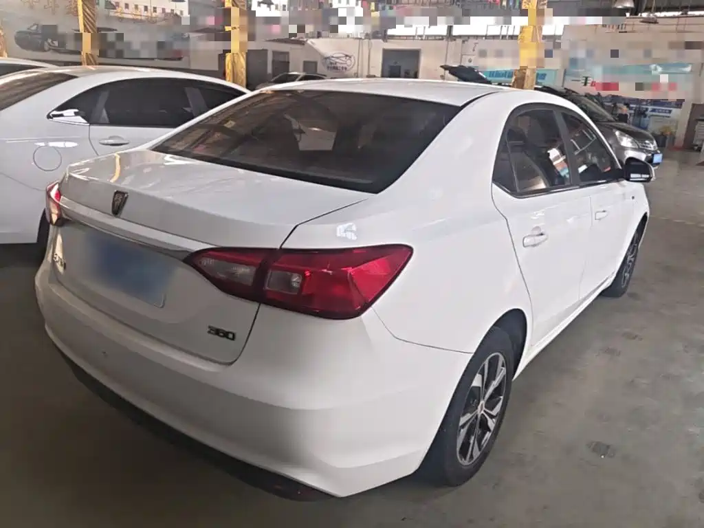 Roewe 360 — миниатюра 7