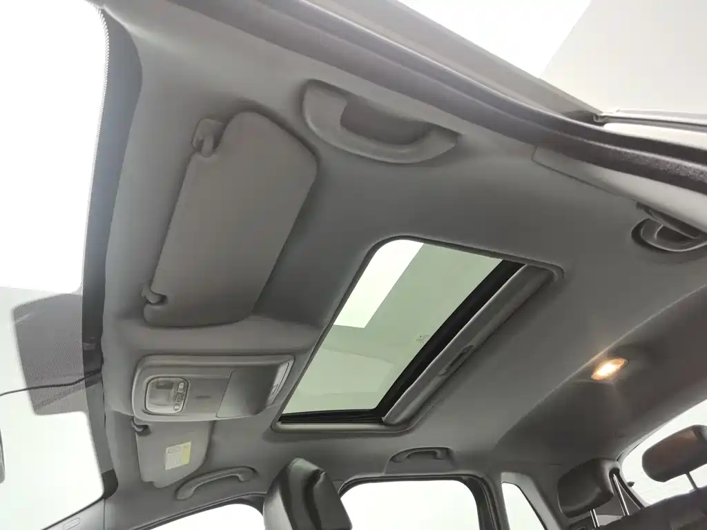Peugeot 3008 — миниатюра 14
