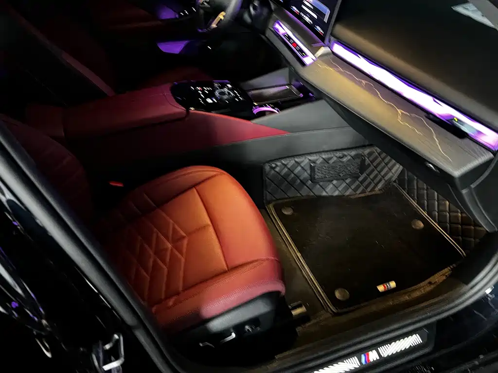BMW 5 Series — миниатюра 14