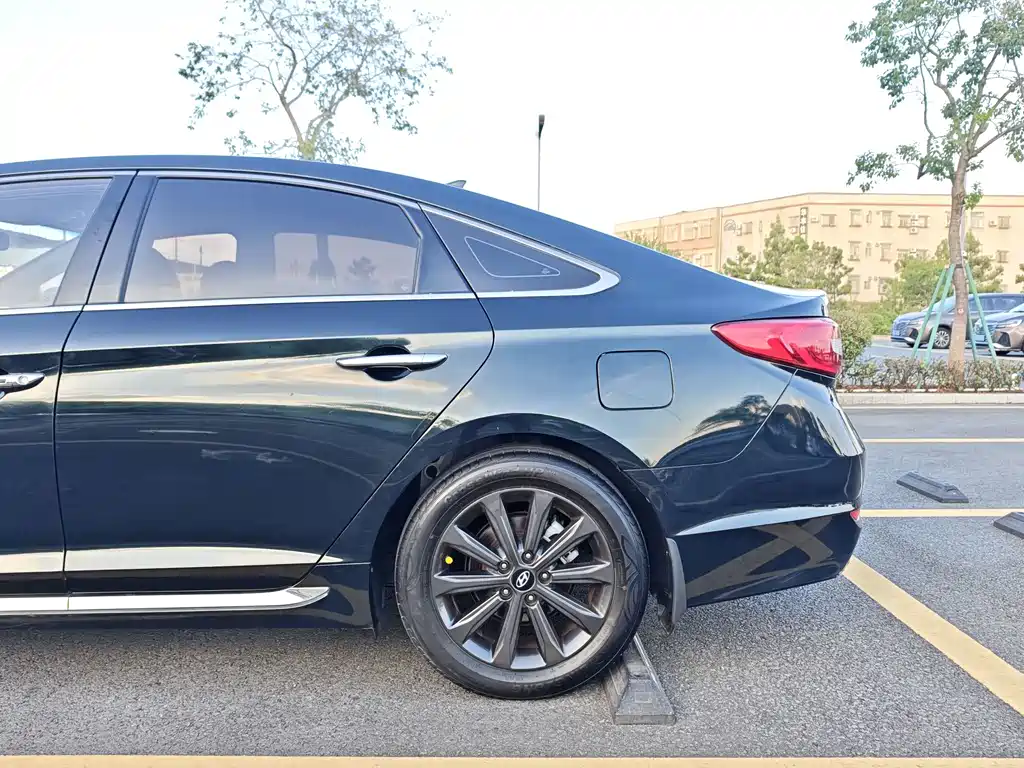 Hyundai Sonata — миниатюра 25