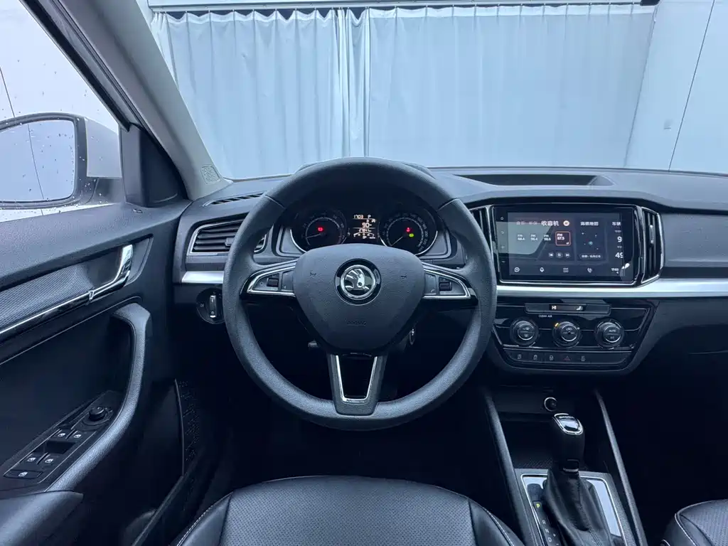 Skoda Kamiq — миниатюра 11