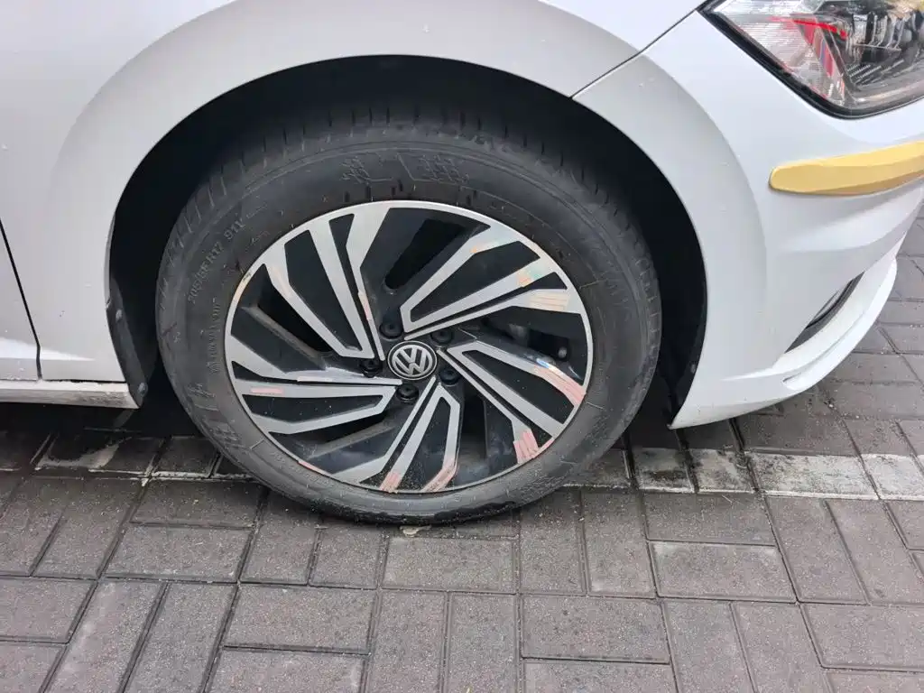 Volkswagen Sagitar — миниатюра 24