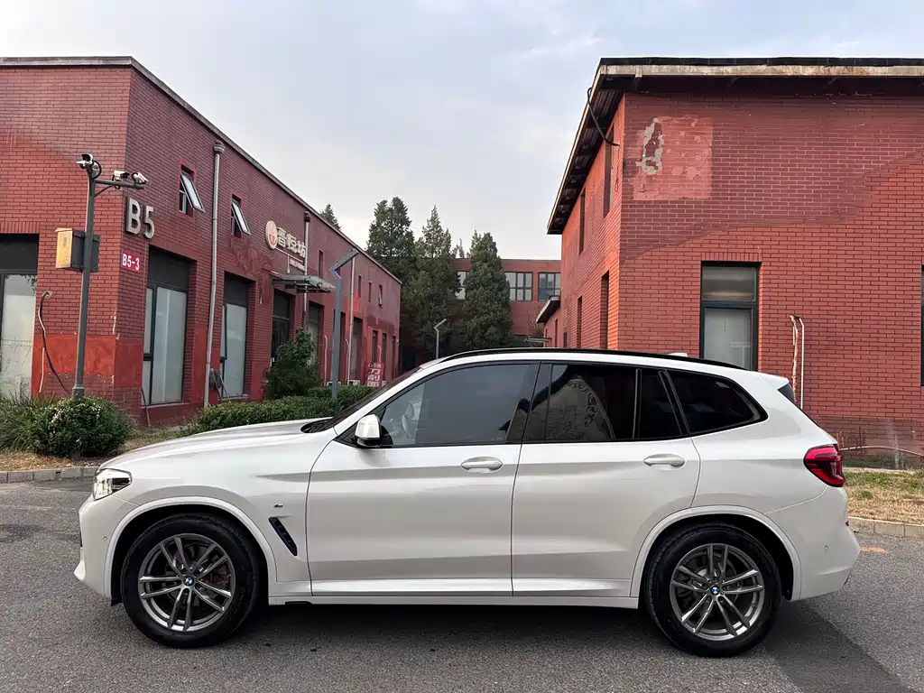 BMW X3 — миниатюра 20