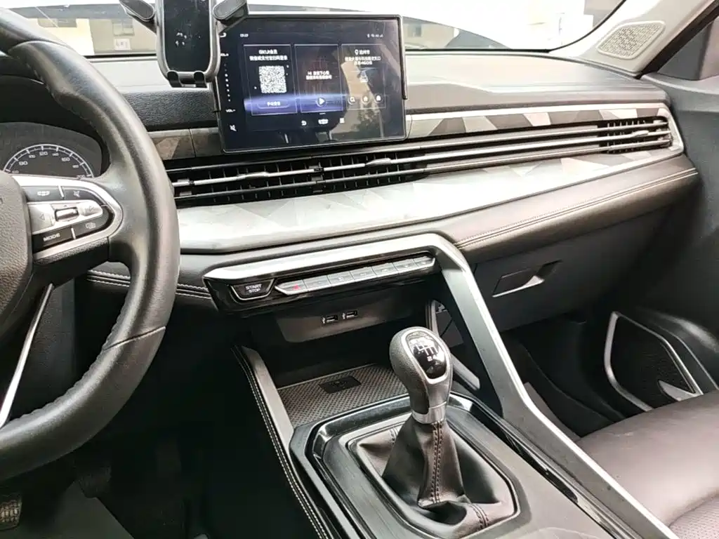 Geely Vision X6 — миниатюра 13