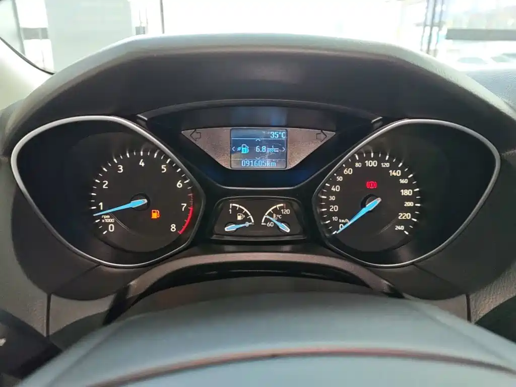 Ford Focus — миниатюра 12