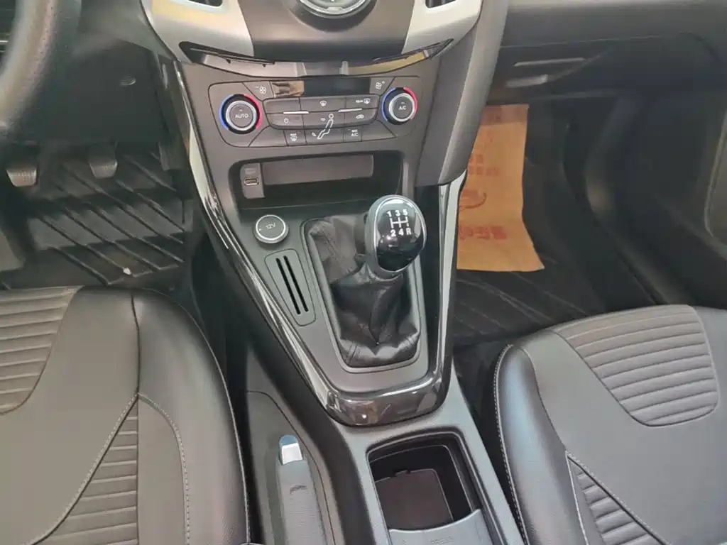 Ford Focus — миниатюра 14