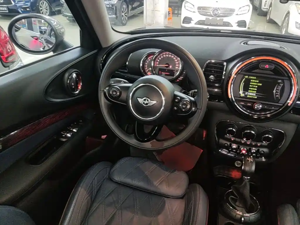 MINI Mini Clubman — миниатюра 11