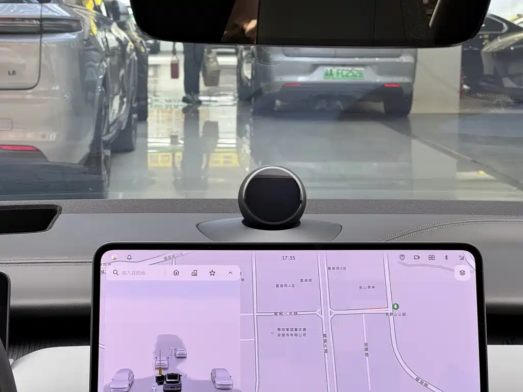 NIO ET5T — миниатюра 13