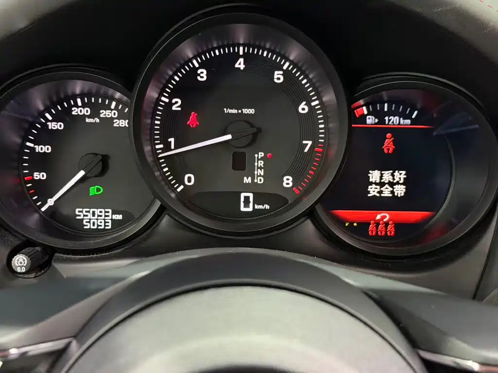 Porsche Macan — миниатюра 14