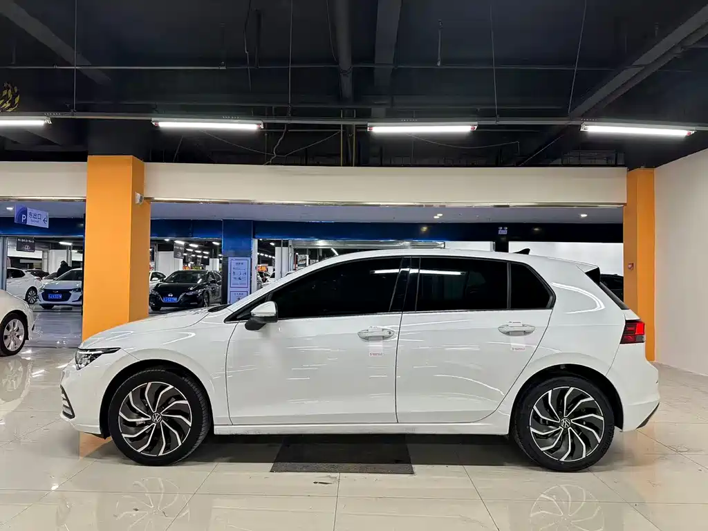 Volkswagen Golf 2023 280TSI DSG Pro