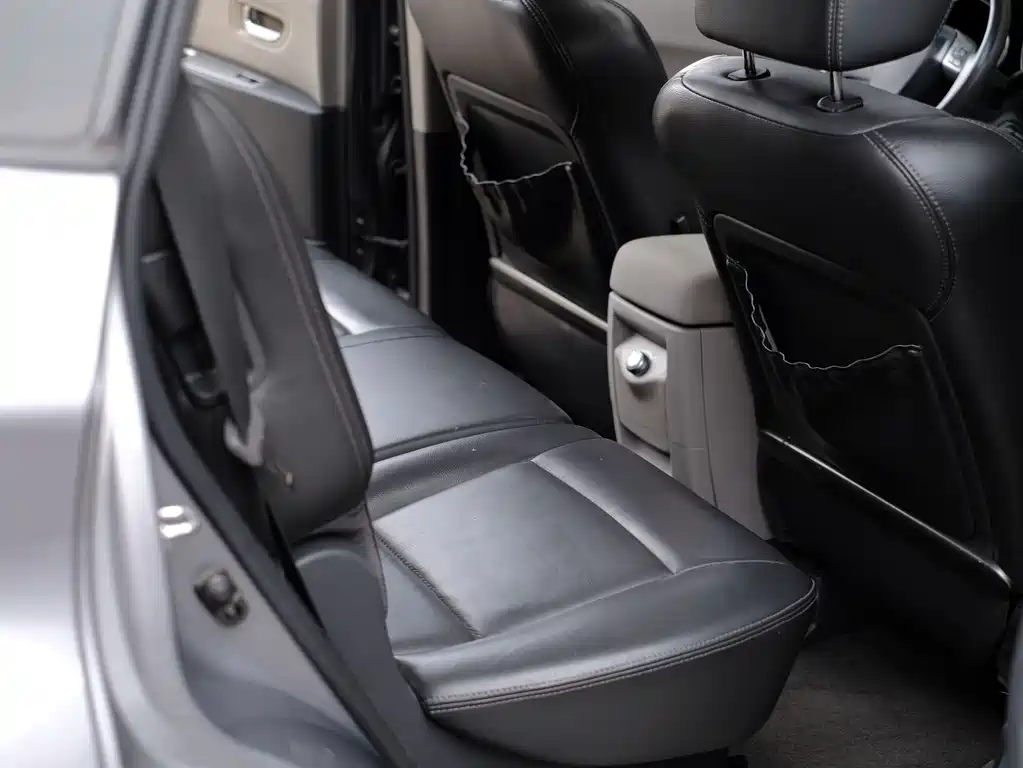 Subaru Tribeca — миниатюра 42
