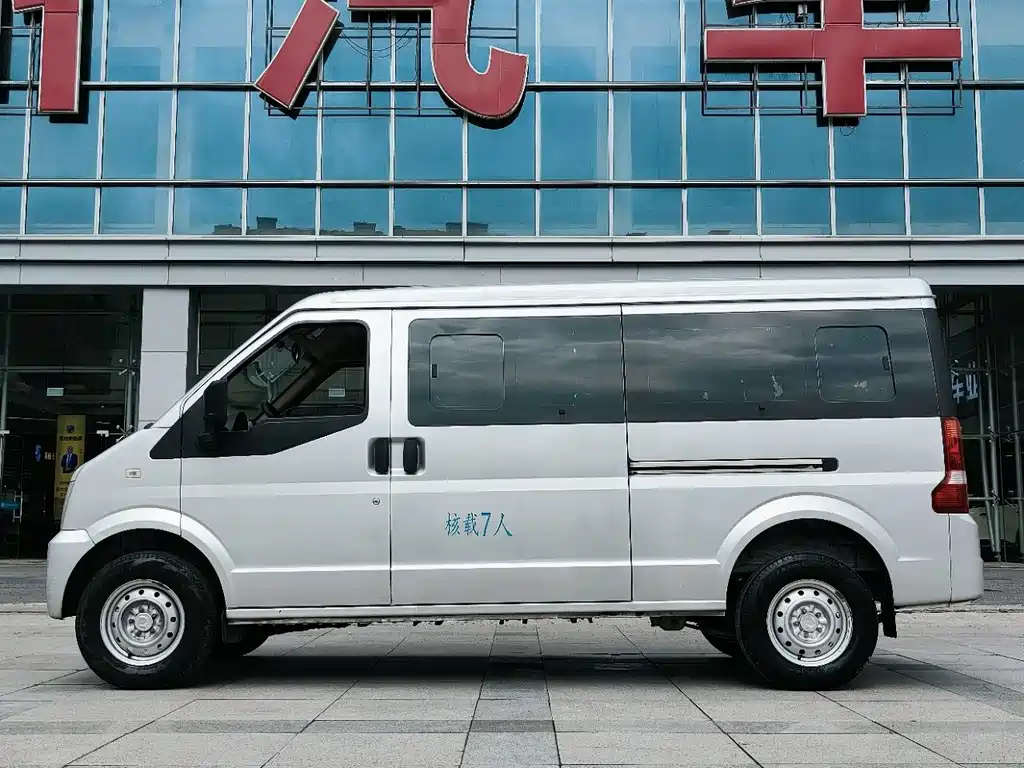 DFSK EC36 — миниатюра 5