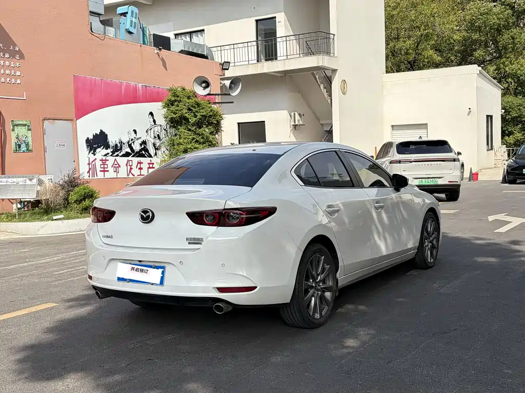 Mazda 3 Axela — миниатюра 9