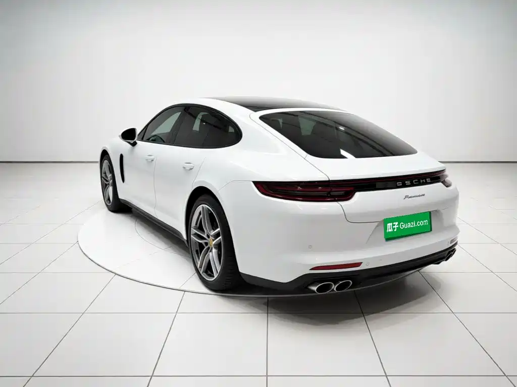 Porsche Panamera — миниатюра 4
