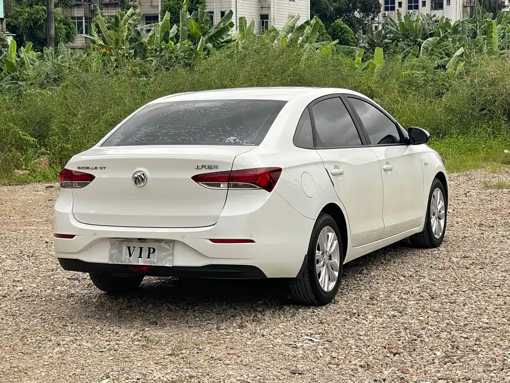 Buick Excelle — миниатюра 9