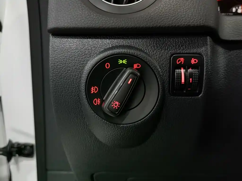 Volkswagen Tiguan — миниатюра 21