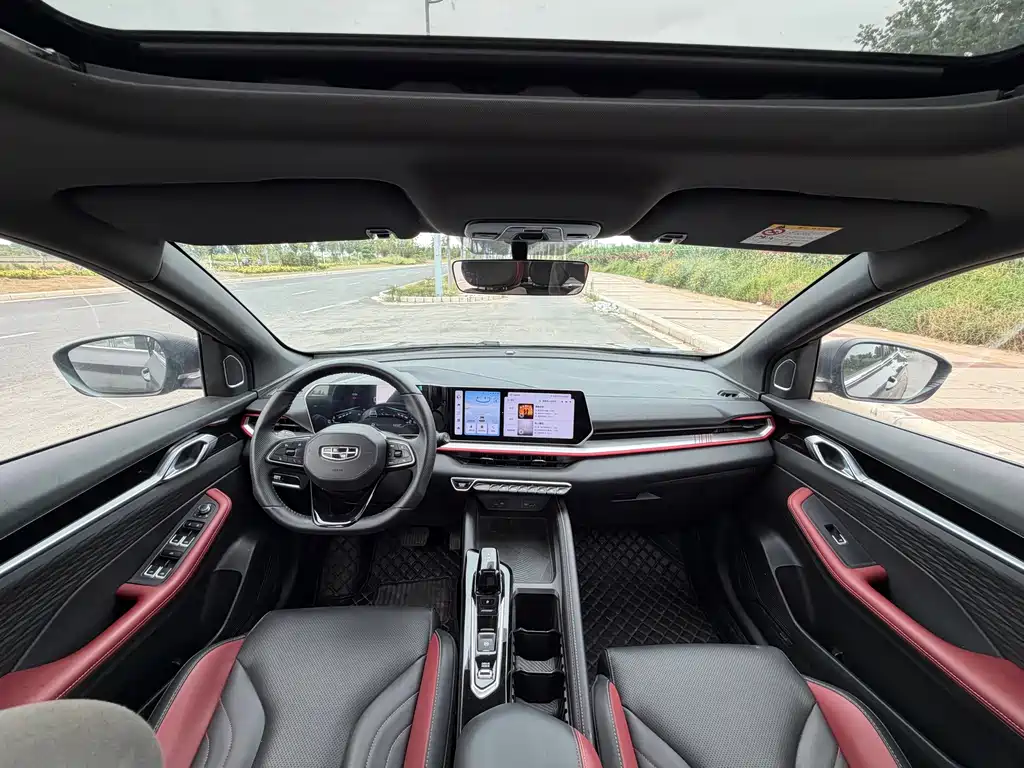 Geely Binyue — миниатюра 10
