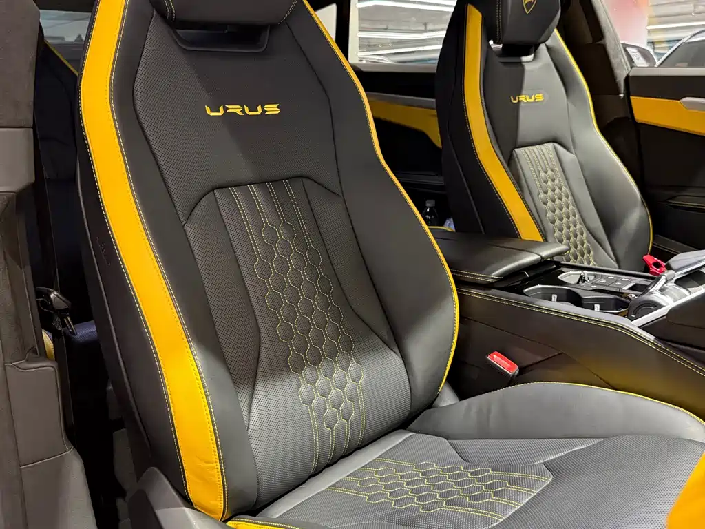 Lamborghini Urus — миниатюра 13